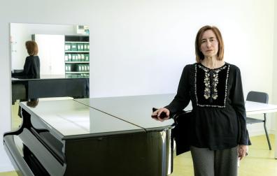 Arantza Lorenzo de Reizábal, en una de las aulas del Conservatorio Superior