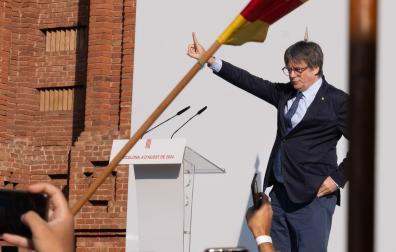 El expresidente de la Generalitat de Catalunya Carles Puigdemont, este viernes en Barcelona