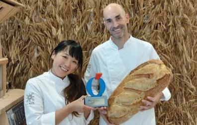 Keiko e Iker, de Anik Panadería, con el Premio Gastro y un hermoso pan artesanal