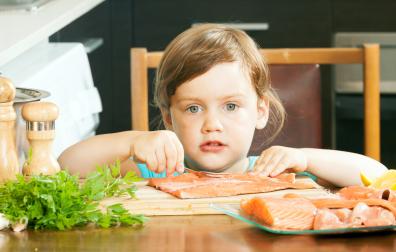 El salmón es rico en ácidos grasos omega-3