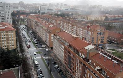 Imagen de la avenida de Pamplona, con Barañáin a la izquierda y a la derecha Echavacoiz Norte