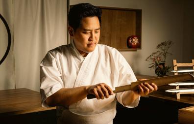 El chef navarro Steven Bosen Wu Zhen en su restaurante de Madrid