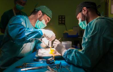 Una operación de trasplante de órganos