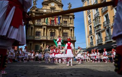 Fotos de la celebración de San Fermín Txikito 2025./