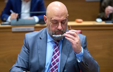 El consejero de Economía y Hacienda del Gobierno de Navarra, José Luis Arasti