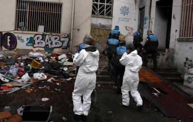 Fotos de la inspección sanitaria realizada este jueves en la antigua ikastola Jaso