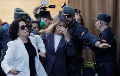 La periodista Maribel Vilaplana llega al juzgado de Catarroja para testificar por el 29-O
