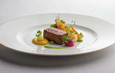 Pamplona ofrece a los amantes de la gastronomía una variada oferta que va desde locales históricos hasta propuestas vanguardistas apoyadas en la huerta navarra y sus vinos