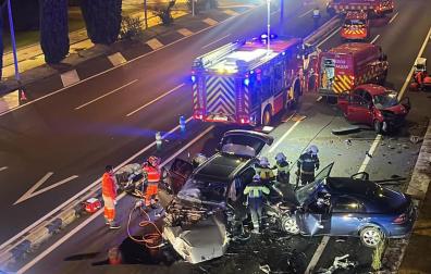 Imagen del accidente por colisión múltiple en la A-12 en Zizur Mayor