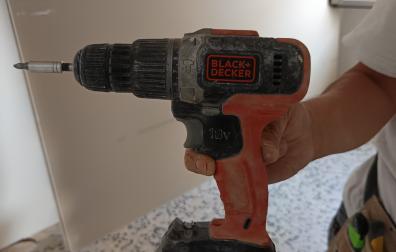 Investigado por amenazar de muerte con un taladro a otro trabajador en una discusión en Tudela