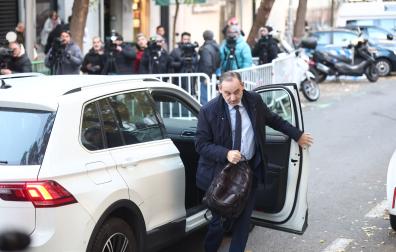 El exministro José Luis Äbalos a su llegada al Tribunal Supremo