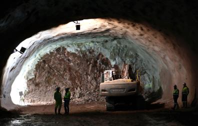Labores de excavación en la boca norte del túnel de Belate
