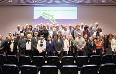 Médicos jubilados este año junto con honoríficos (70 años) durante el homenaje anual que organiza el Colegio de Médicos con su presidente, Tomás Rubio, al frente
