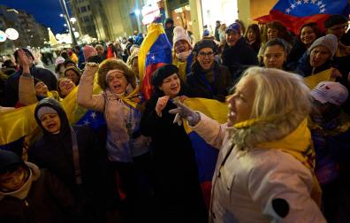 Fotos de la concentración de venezolanos en Pamplona