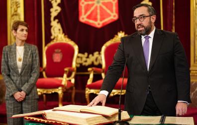 Javier Remíez toma posesión como vicepresidente primero, portavoz y consejero de Presidencia e Igualdad