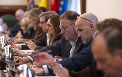Bancada de UPN y PP, momentos antes del inicio del pleno celebrado este jueves