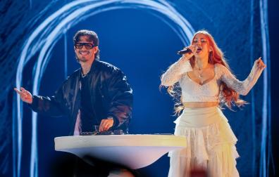 Tony Grox & Lucycalys, durante su actuación en la final del Benidorm Fest 2026