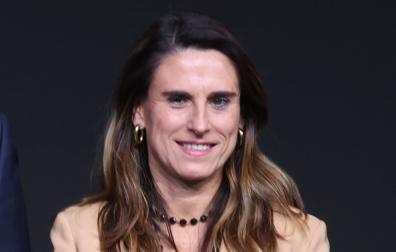 Isabel Moreno, directora de la territorial Ebro de CaixaBank, durante la entrega del Premio Navarra Empresarial 2026.