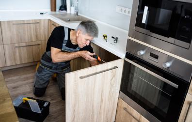 Ante una avería en un electrodoméstico solemos inclinarnos por llamar al servicio técnico y repararlo, pero ¿es siempre la opción más acertada?