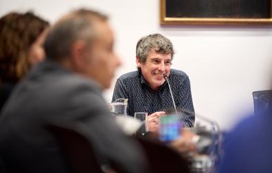 Iván Razquin, inspector de la Oficina Anticorrupción, en el Parlamento de Navarra