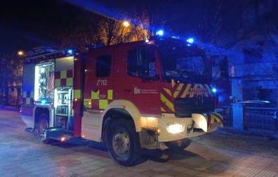 Un camión de Bomberos de Navarra en el lugar del incendio