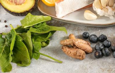 Alimentos beneficiosos para una dieta antiinflamatoria