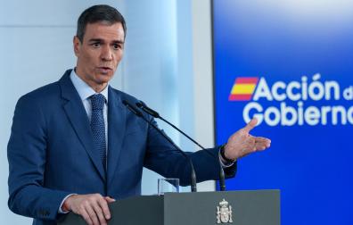 El presidente del Gobierno, Pedro Sánchez, en la rueda de prensa posterior al Consejo de Ministros extraordinario en la que ha informado del plan integral de respuesta a las consecuencias de la guerra en Oriente Medio