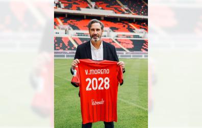 Vicente Moreno, con la camiseta de su nuevo equipo