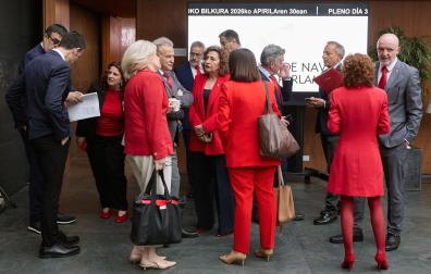 pleno UPN parlamento navarra ROJO TRANSITORIA