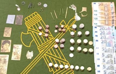 Parte de lo interceptado a los ladrones de la joyería en Pamplona