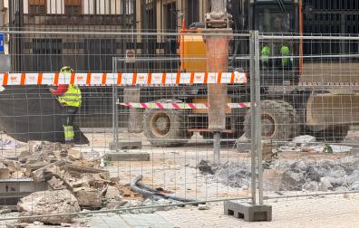 Demolición de los aseos subterráneos del paseo de Sarasate de Pamplona