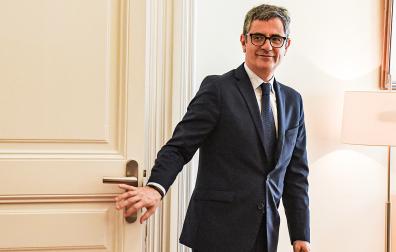 El ministro de la Presidencia, Justicia y Relaciones con las Cortes, Félix Bolaños, durante una rueda de prensa tras la firma del convenio ORGA de colaboración institucional, en el Palau de la Generalitat
