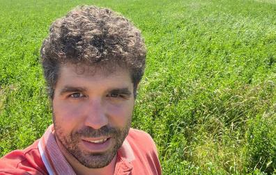 Carlos Sánchez Mateo, de 32 años, cerealista de Fontellas