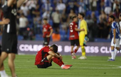 Tristeza en los jugadores del Mirandés, que desciende de categoría