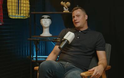 Oriol Riera durante le entrevista con Offsiders