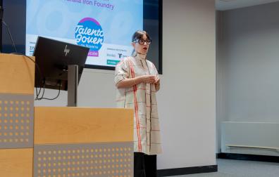 Edurne Gil, responsable de Selección y Formación de Tafalla Iron Foundry, en la presentación de Talento Joven de Navarra 2026