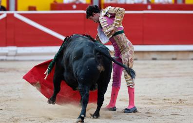 Fotos de la corrida del 7 de julio de la Feria del Toro 2026 con morlacos de Fuente Ymbro para los diestros Daniel Luque, Víctor Hernández y Aarón Palacio