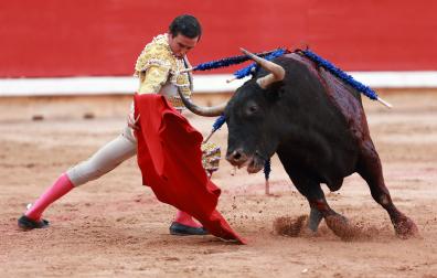 Fotos de la corrida del 14 de julio de la Feria del Toro 2026 con Juan Ortega, Roca Rey y Tomás Rufo