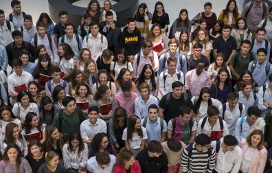 Estudiantes de la Universidad de Navarra de diversos países, en la inauguración del curso académico, en una imagen de archivo.