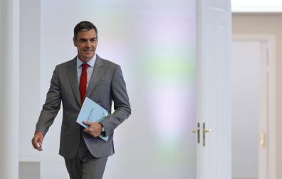 El presidente del Gobierno, Pedro Sánchez, a su llegada para hacer balance este martes del curso político