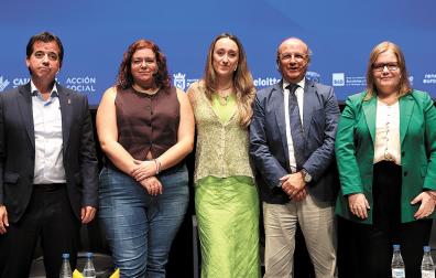 De izquierda a derecha: Mikel Irujo, Elena Sancho, Elena Manzanares, Daniel Calleja y Raquel Jorge, protagonistas de la mesa redonda sobre la industria europea
