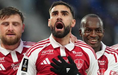 Del Castillo celebra un gol con el Brest