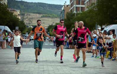 Participantes en la IX Carrera Popular de Artica disputada este domingo, 6 de septiembre