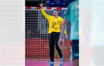 Sergey Hernández, meta pamplonés del Barça, durante su debut en el Palau frente al Aarhus