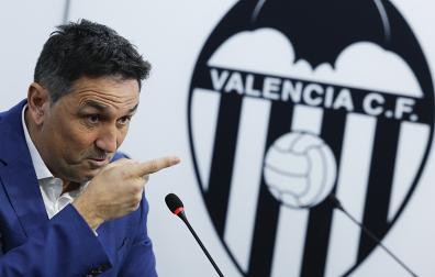 El director deportivo del Valencia CF, Braulio Vázquez, durante su presentación ante los medios de comunicación
