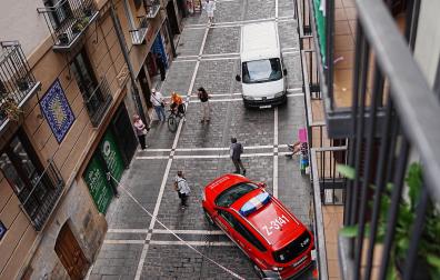 Fotos del dispositivo policial por un supuesto atrincheramiento en el Casco Antiguo