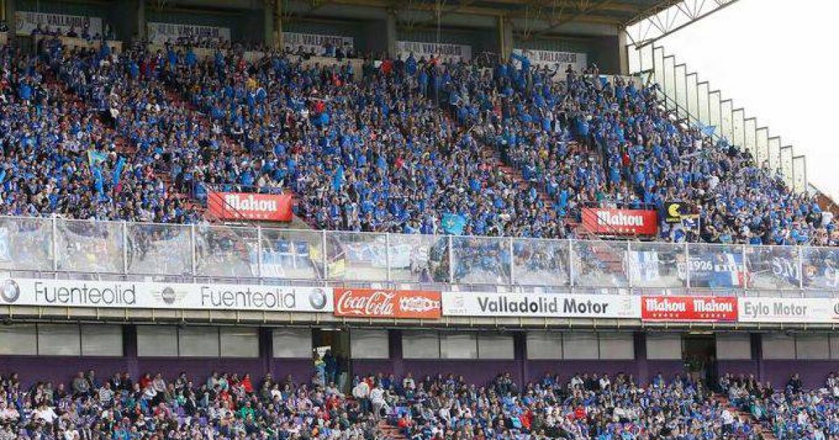 La afición del Real Oviedo se vuelca para el desplazamiento a Valladolid