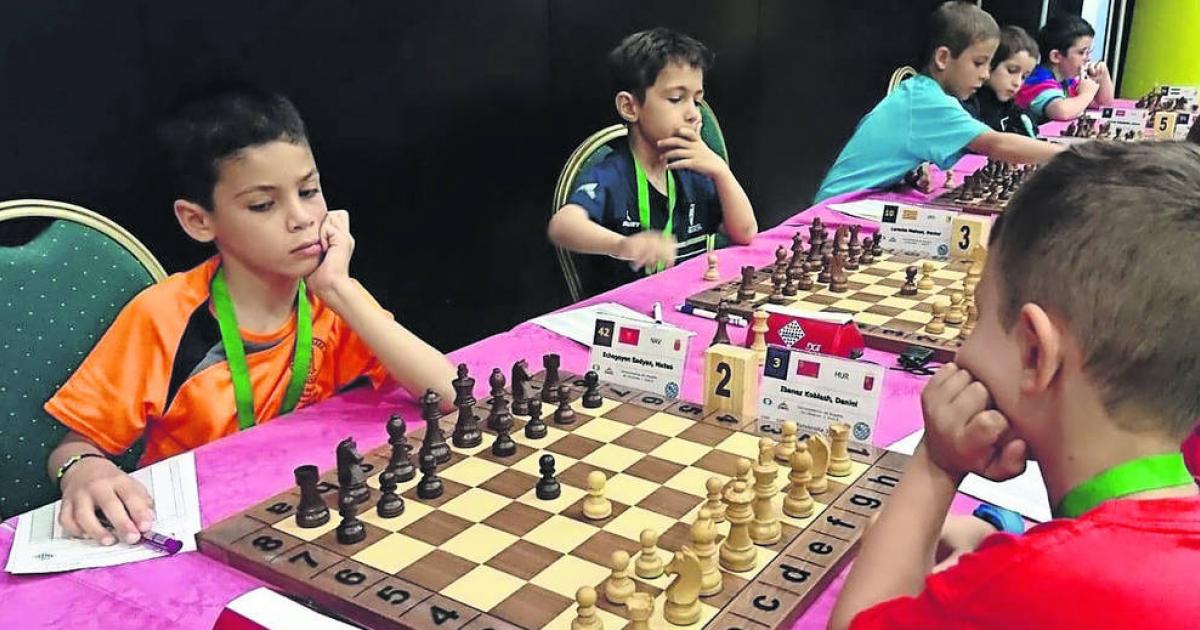 La magia del ajedrez une el deporte y la educación en Granada