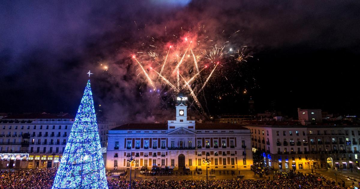 Feliz año nuevo 2023! Frases cortas para felicitar y divertirse