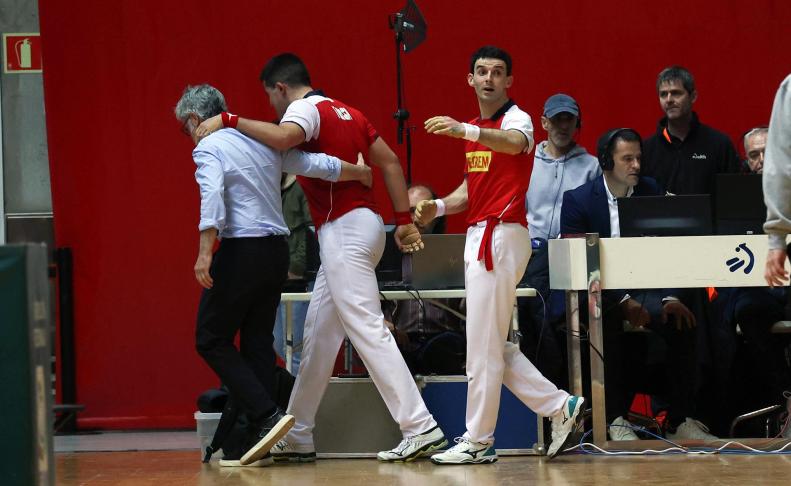 Fotos del encuentro del Parejas Altuna III - Tolosa 19 contra Elordi - Zabaleta 16